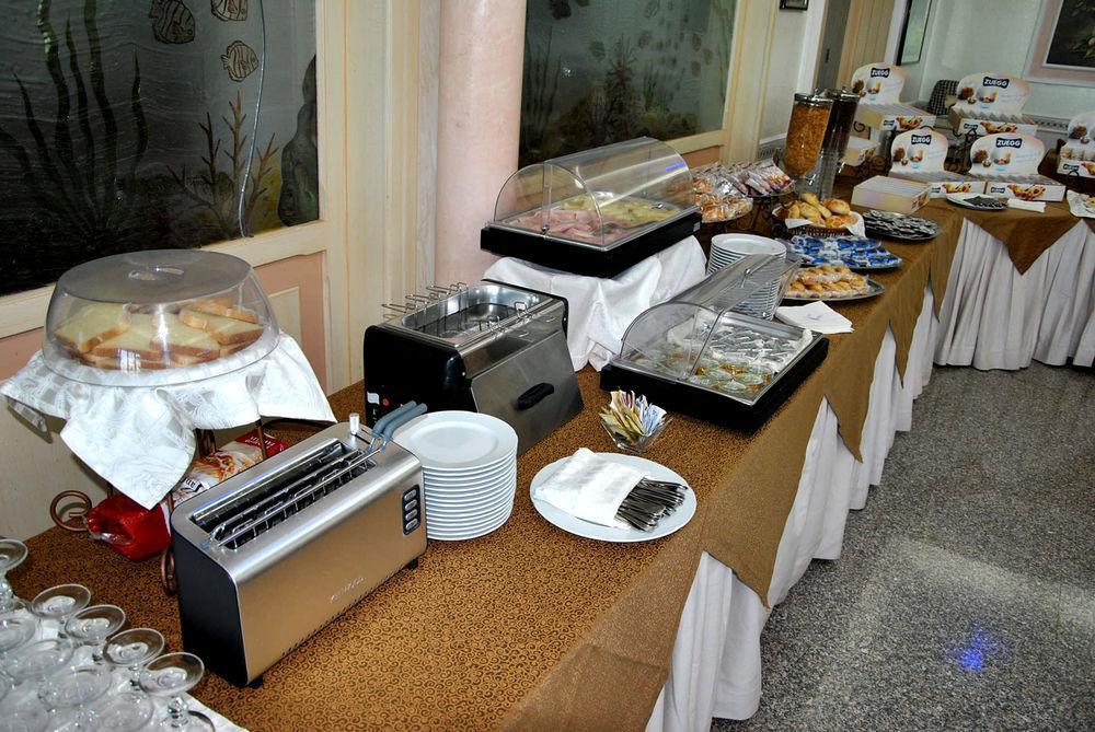 Hotel Mediterraneo 3*