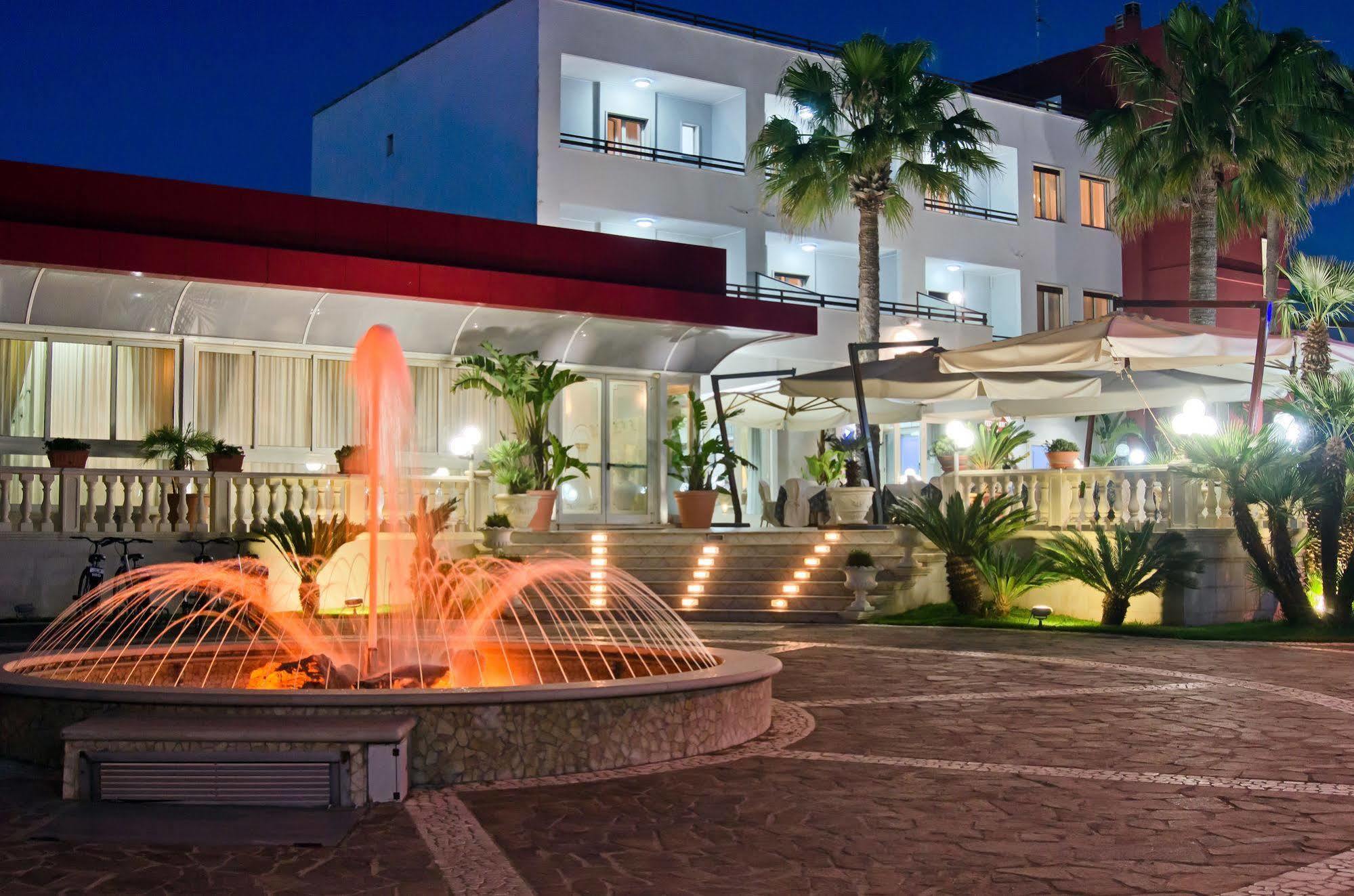 Mediterraneo Hotel 3*